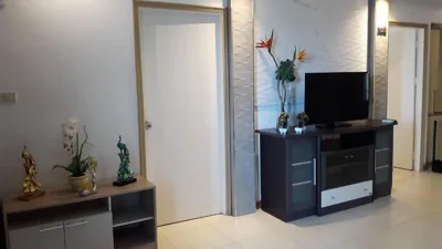 Camera familiare con vista sulle montagne — Condo Minium Patong Phuket